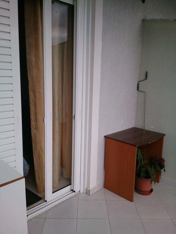 Mona'S Apartments Sarande Exterior photo